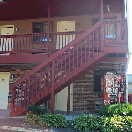Naugatuck Motor Lodge Kültér fotó