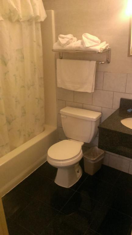 Naugatuck Motor Lodge Szoba fotó
